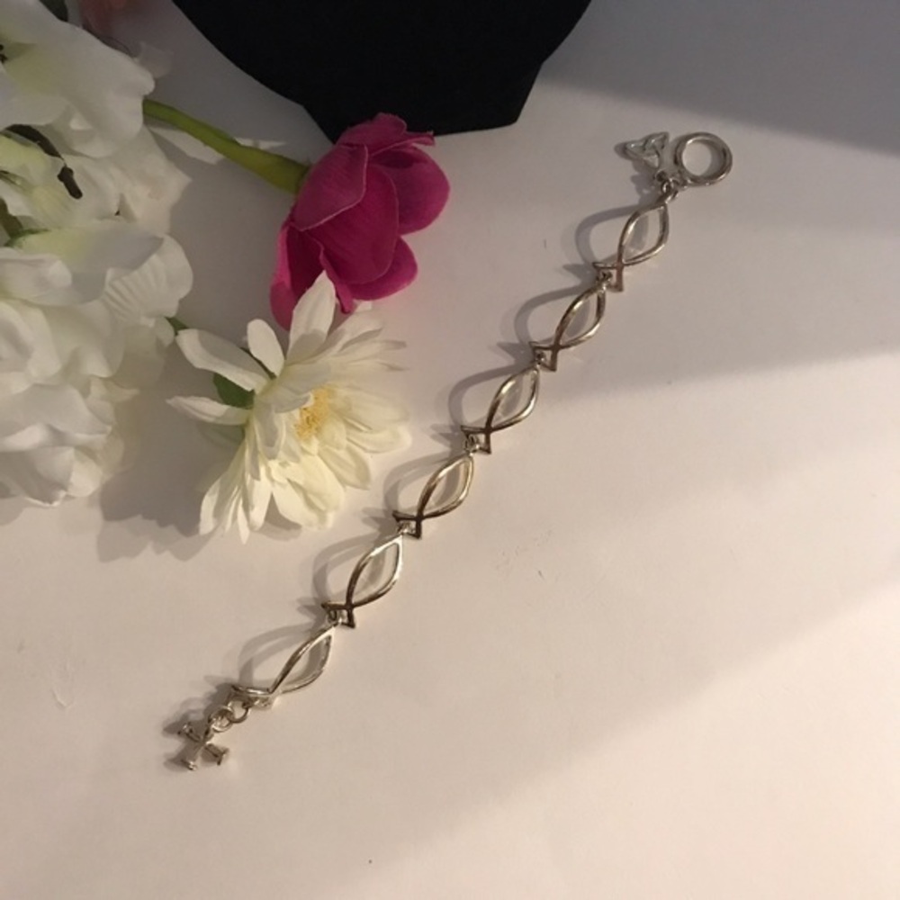 Silver Bracelet, 7 in. NWOT